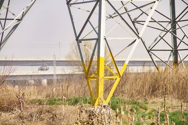 الفولاذ الطري ASTM A36 230KV برج الصلب زاوية لنوع كابل نقل الكهرباء